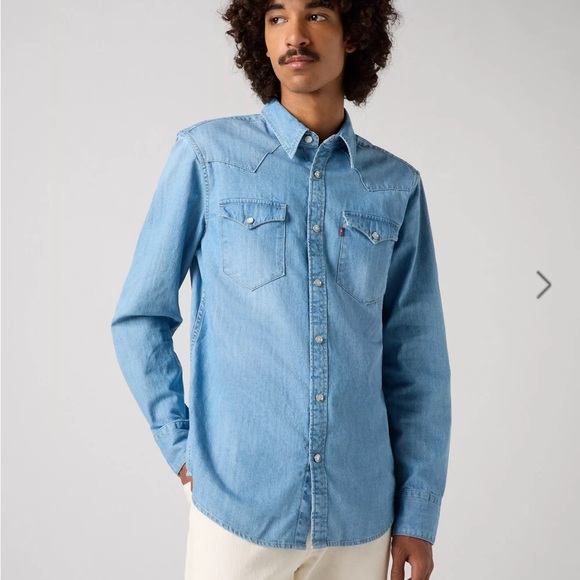 Levi's Other - Levi's Barstow Western Denim Shirt